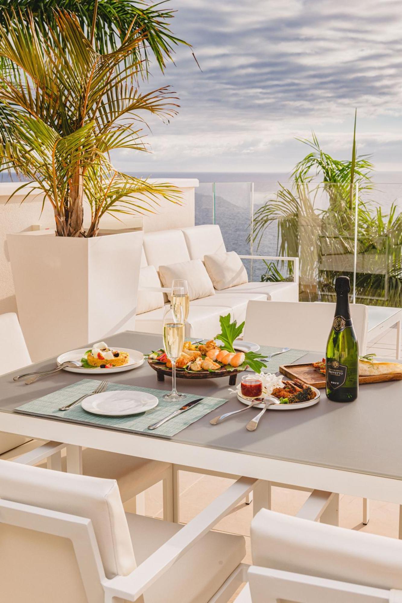 Grand Horizon Luxury Boutique Apartments Porto Rico Extérieur photo