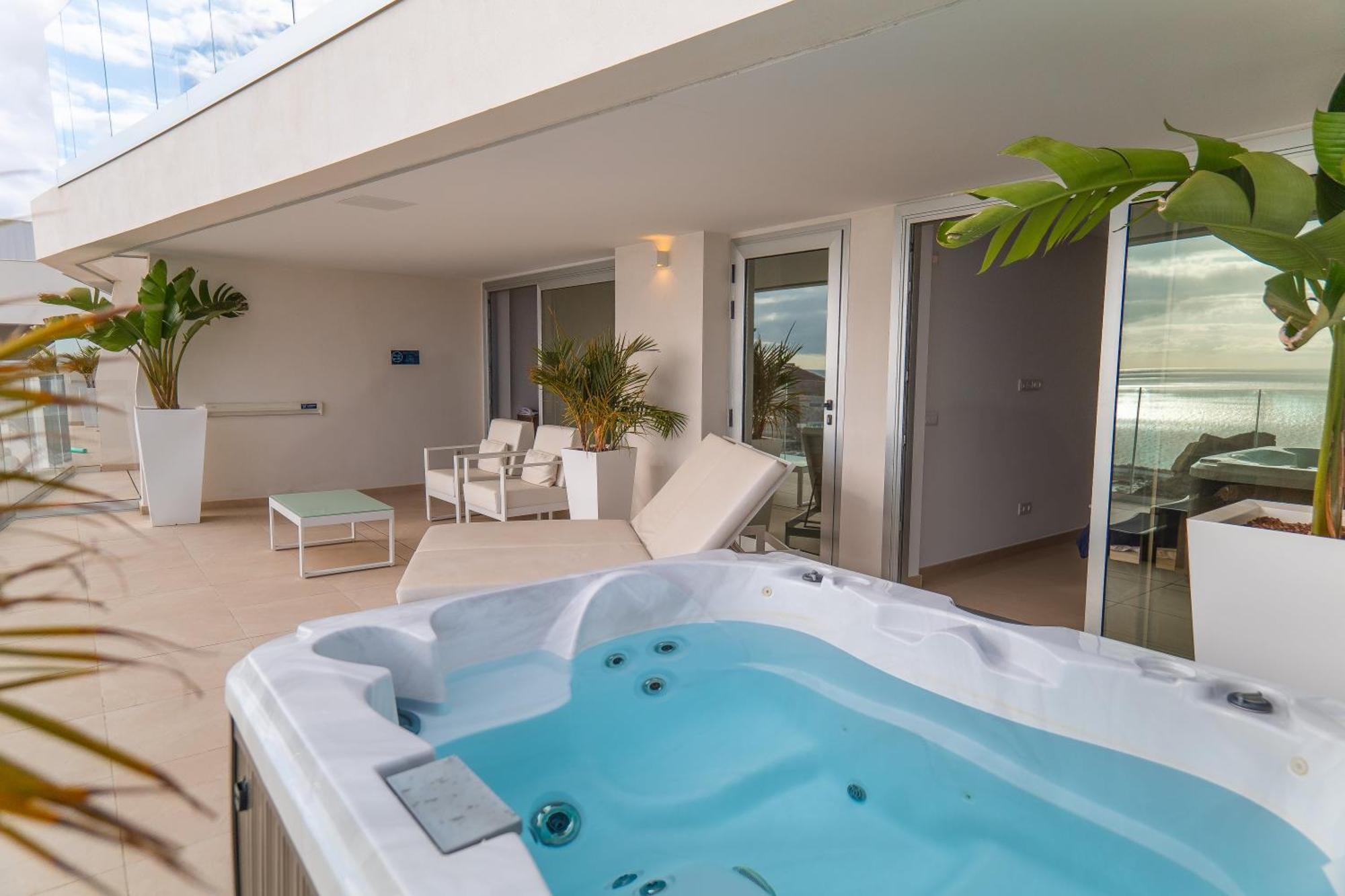 Grand Horizon Luxury Boutique Apartments Porto Rico Extérieur photo