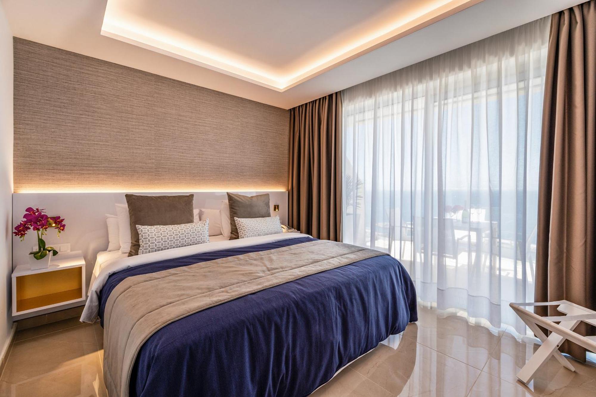 Grand Horizon Luxury Boutique Apartments Porto Rico Extérieur photo