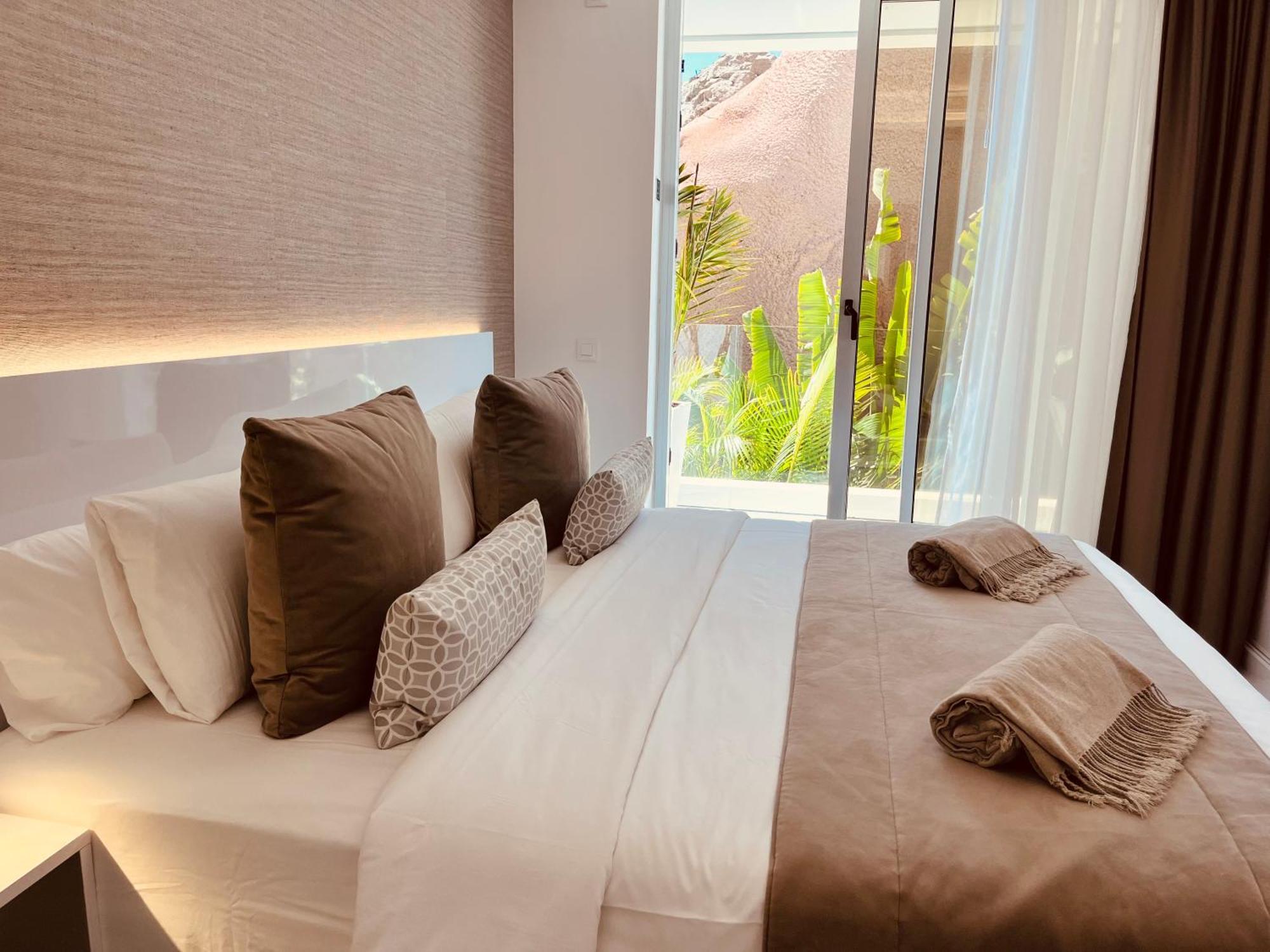 Grand Horizon Luxury Boutique Apartments Porto Rico Chambre photo